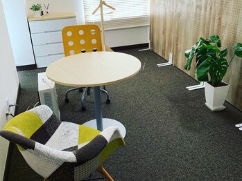 エースタジオ 梓川店(A-studio)/明るく清潔感のある店内