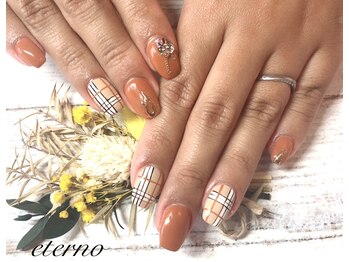 エテル(eterno)/チェック柄ネイル