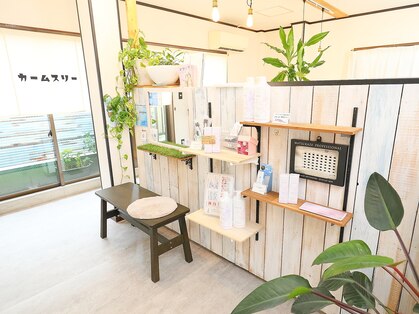 カームスリー(KHARM3)の写真