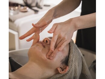 シグサ 横浜(SIGUSA)/フェイシャルトリートメント