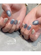 エム(em)/クリスマスネイル