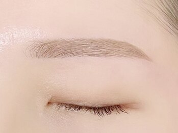 エサージュ 町田店/アイブロウ・カラー/加藤