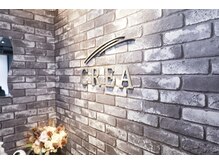 クレア(CREA)/店内ロゴ