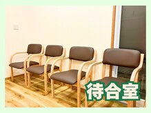 整骨院葵堂 富士宮院/待合室