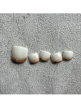 ビーラ(Bira)/フット定額ミドル/¥8900