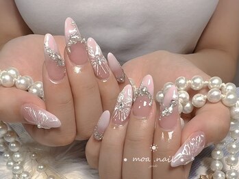 モアネイル 新宿/蝶々ネイル/持ち込み/新宿