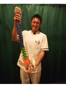 杉並高円寺整骨院/背骨のゆがみ