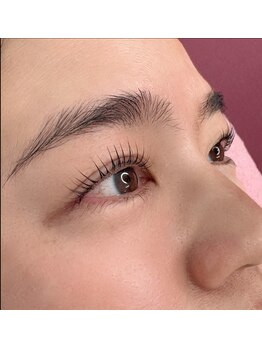 プリモアイラッシュ(Primo Eyelash)/どの角度からもバッチリ立ち上げ