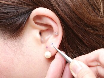 アニュームーン 草津エイスクエア店(aNewMoon)/耳ツボジュエリー施術