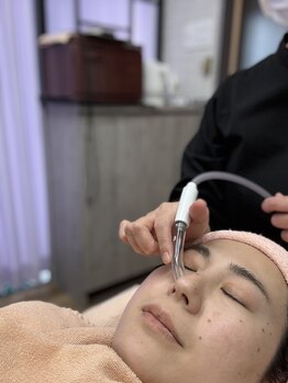 ポンテ ダイマル(Ponte DAIMARU)の写真/毛穴汚れ・くすみをオフして、透明感あふれる明るい素肌へ導きます

