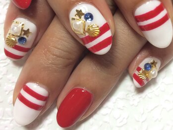 ネイルネイル 南森町店(nailnail)/貝殻とボーダーでマリンネイル♪