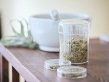 温座. 久屋大通店の雰囲気（無農薬よもぎと自然の恵みで、心と体をやさしく整える）