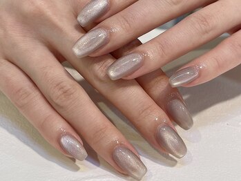 艶感グレージュマグネット