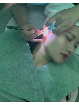 ホワイティアビシェル 浦和(Whitia Vishell)/美聴耳セラピー