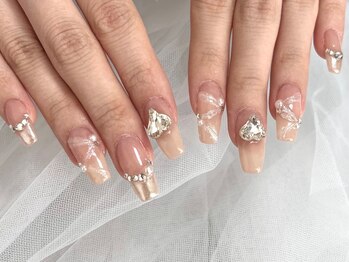 アルテマネイル(altema NAIL)の写真/【おまかせアート・持ち込み対応◎】シンプル系/韓国系/ガーリー系/トレンドなどお任せ☆ご新規様オフ無料!