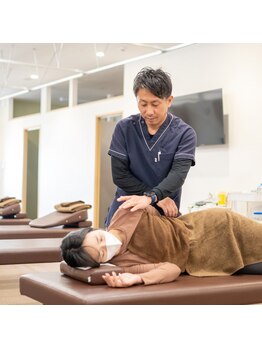 たいよう鍼灸院 整骨院の写真/【首肩コリの原因は体の歪みから！】お身体の歪みを改善し、首肩スッキリ！猫背・頭痛にお悩みの方にも◎