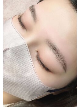 アイリー(i’rry)/パリジェンヌアイブロウリフト