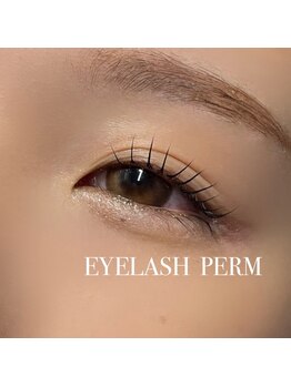 イオロ(iolo)/束感まつげパーマ