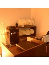 新宿カラダ リバイブ(新宿カラダRevive)/エレガントな受付空間