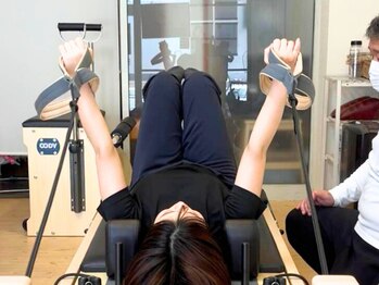 小竹向原ストレッチ整体院の写真/整えながら、続けられる整体×マシンピラティス！整体師が身体を見て行う、完全パーソナルケア