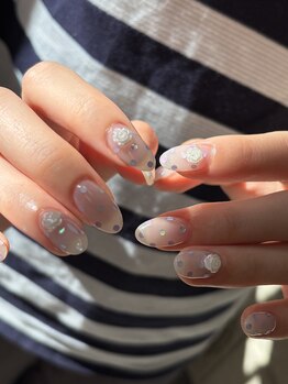 リリ ネイルアンドアイラッシュ(LiRi nail&eyelash)/6Monthlydesign