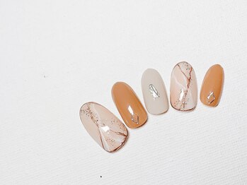 ネイルアンドアイラッシュサロン ミッタ(Mitta)/¥8300-