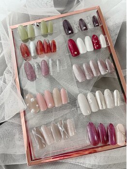 ネイルサロン パール エム(Nail salon PEARL M)の写真/幅広いデザイン・メニュー、毎月変わるデザインコース・高度な施術でトレンドを意識した指先に♪