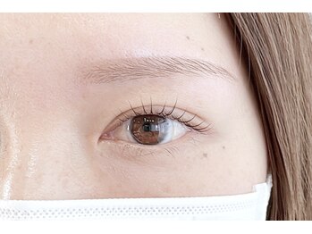 ありる/眉毛とまつげパーマ