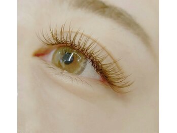 サロンドルネ(Salon De Rene)/ブラウンWフラットラッシュ