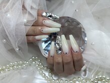 アンジュ(Ange)/【Miyu】キラキラホワイトネイル