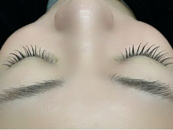 RUCO hair +の写真/最新LEDマツエク★圧倒的なキープ力【LEDグルー】で今までにない持続力◎汗や水にも強く美しさ長持ち♪