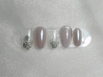 ネイルバイピヌ(nail by pinu)/定額シンプルアートコース