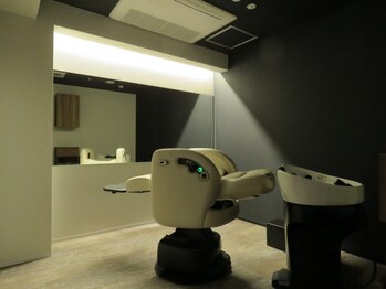 キャル エステティック(Cal esthetic)の写真/青ひげ・カミソリ負けで諦めている男性におすすめ。当店で脱毛デビューしませんか?