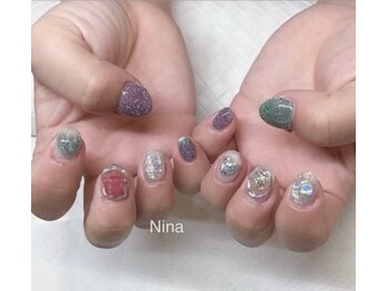 ニナ(Nina)/