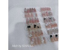 メルト バイ シアネイル(Melt by SIANAIL)の雰囲気（馴染むキラキラネイルを「ショートネイル」でお楽しみください♪）