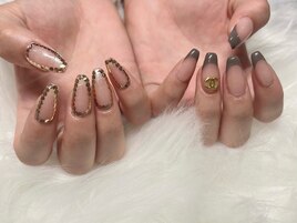 囲いネイル ¥8000