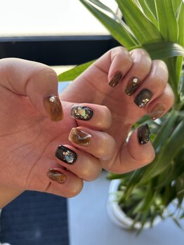 リュクシー(Luxey)/ニュアンスネイル