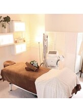 脱毛アンドフェイシャルサロン ルアーナ 心斎橋(LUANA)/清潔感のある店内