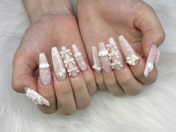 バレッタ(VALETTA)の写真/指先を彩る洗練された輝き！スタッフ全員1級が贈るアクリルスカルプチュアで理想のネイルを叶える★