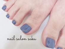サク(saku)/フットネイル/くすみブルー