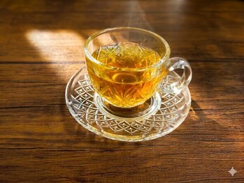 新月の写真/香りと味わいで癒す、1杯のハーブティーが疲れを解く