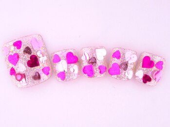 ネイルサロン ノアの写真/FOOTワンカラー@4900～！１時間で叶うサンダル映えネイルで、足元のおしゃれをグレードアップ♪