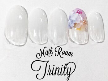 ネイルルーム トリニティ(Nail Room Trinity)/150種類以上選べるアート付