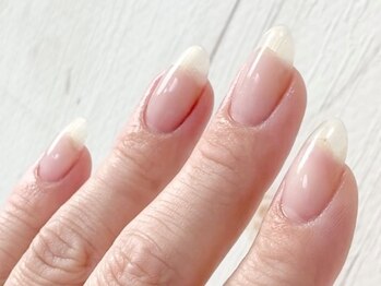 ナイズネイル(Ny's Nail)の写真/【お仕事柄ネイルができない方に】ジェルが出来なくても自爪風仕上げでバレずに自爪育成しましょう☆