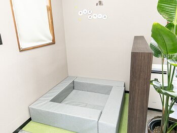 おざき接骨院 四日市川原町院/キッズスペースあり