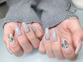 グレー×キラキラパーツ☆