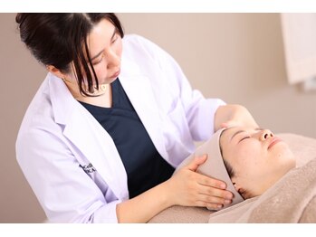 シグネット(Cygnet)の写真/《本気の肌質改善ケア9900円～》本気で肌を変えたい方にこそ受けてほしい、大人のための肌質改善ケア。
