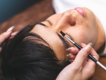 ボス ブロウ 天白店(BOSS BROW)の写真/《平日21時迄営業◎》似合わせデザインで即日垢抜け眉毛に♪黄金比を元に似合う眉毛に仕上げます★