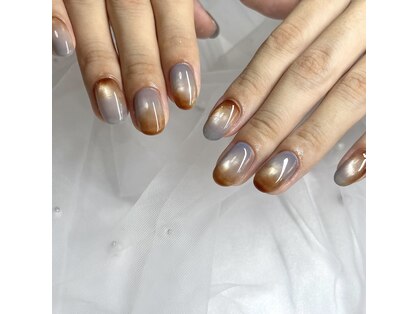 ユヌ(UNE.)の写真