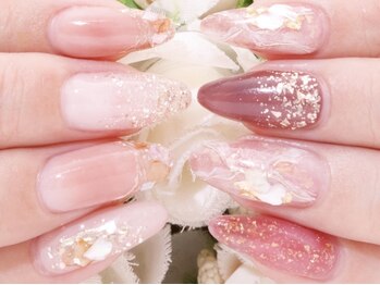 ディーネイル 池袋(D-nail)の写真/池袋駅西口徒歩3分■HANDもFOOTもオフ込¥3900~!■選べるサンプル250種以上!選べるカラ-200色以上!